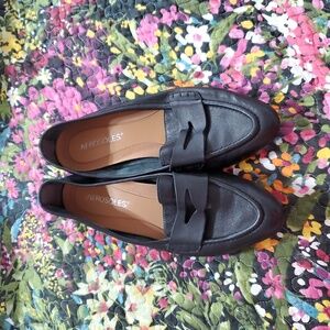 like new aerosoles black genuine leather loafers women's 8